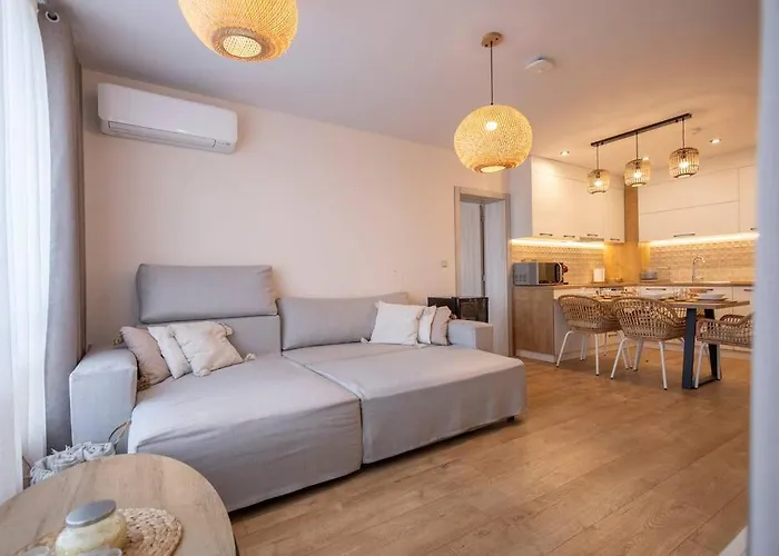 Marina Apartment-2bdr At South Bay Complex Apartamento Varna