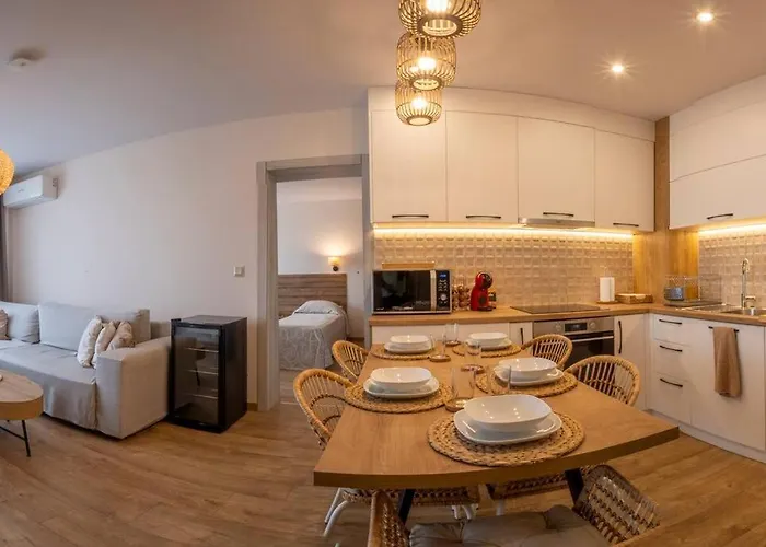 Marina Apartment-2bdr At South Bay Complex Apartamento Varna